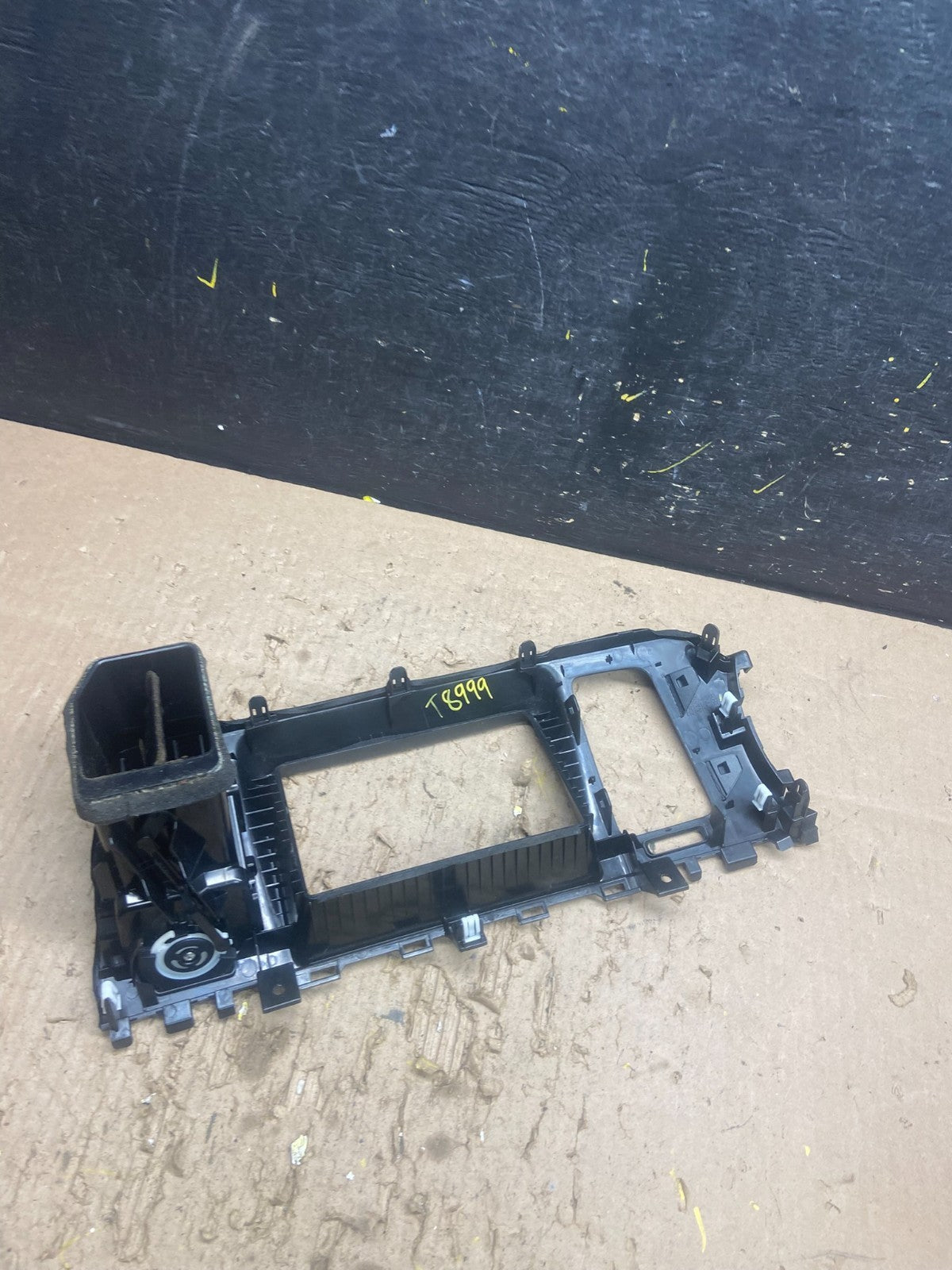 2009-2014 Nissan Murano Radio Center Console Display Bezel Air Vent T8999 DG4