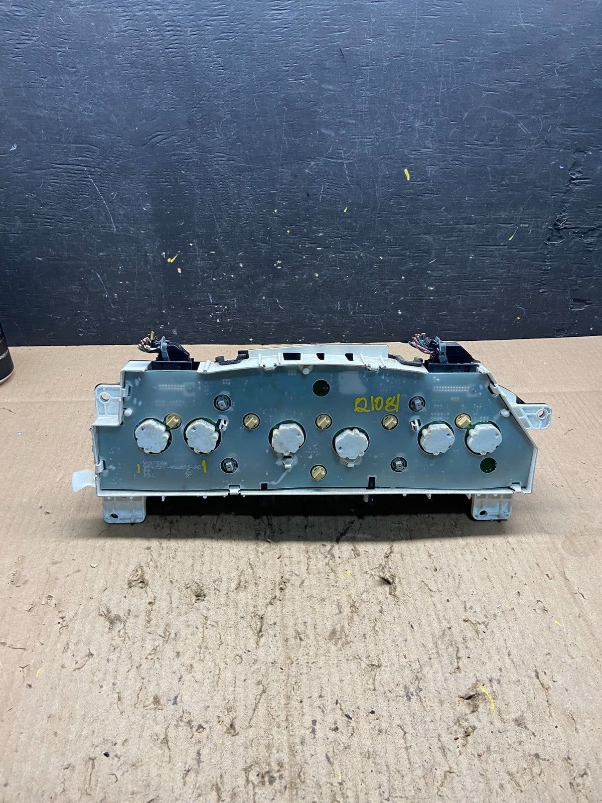 2004 to 2008 Ford E150 E250 E350 Gauge Speedometer Cluster Q1081 DG4