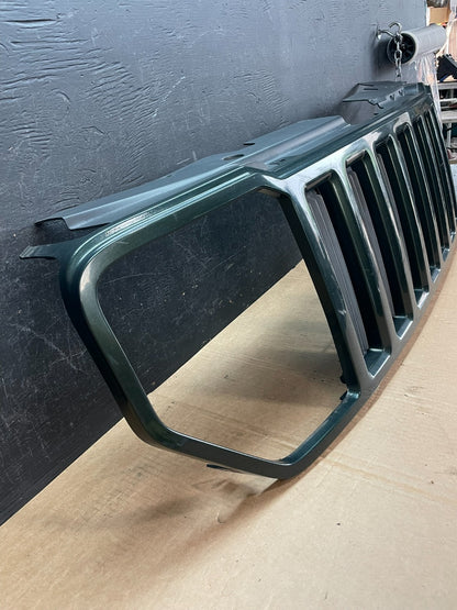 2008 to 2012 Jeep Liberty Front Upper Grill Grille AE8440 DW2