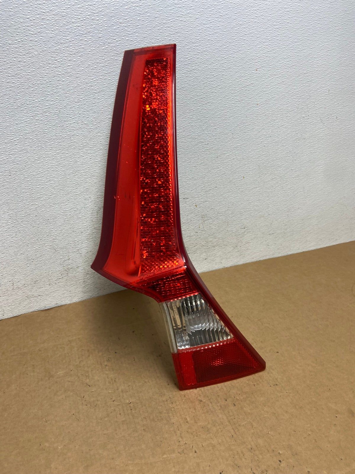 2008 to 2013 Volvo XC70 V70 Left Driver Tail Light Upper AD4605 LK2