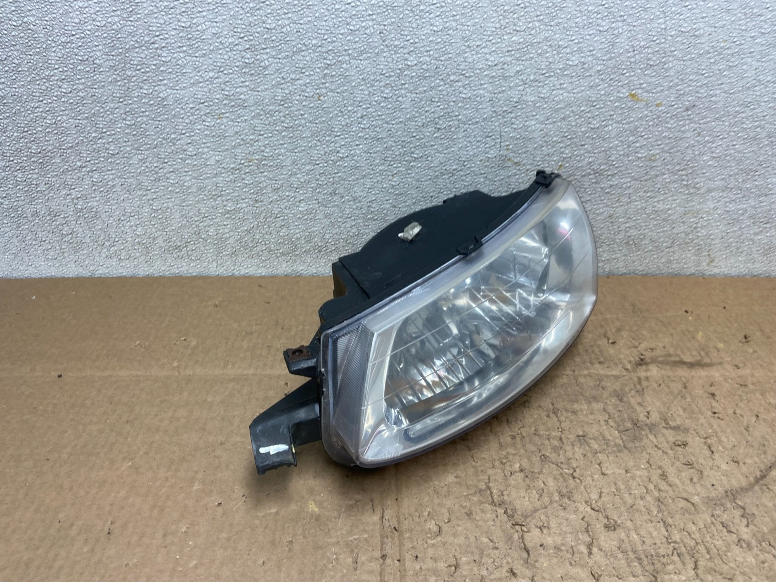 1999-2001 Toyota Solara Left Driver LH Halogen Headlight Z1048 DW2