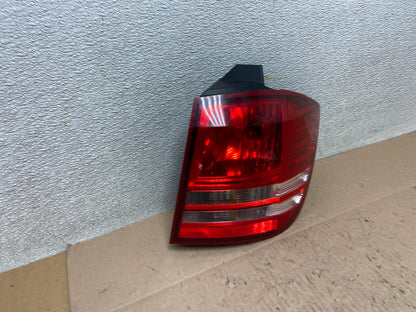2009 - 2011 Dodge Journey Right Passenger Side Tail Light Oem Z6131 DW2