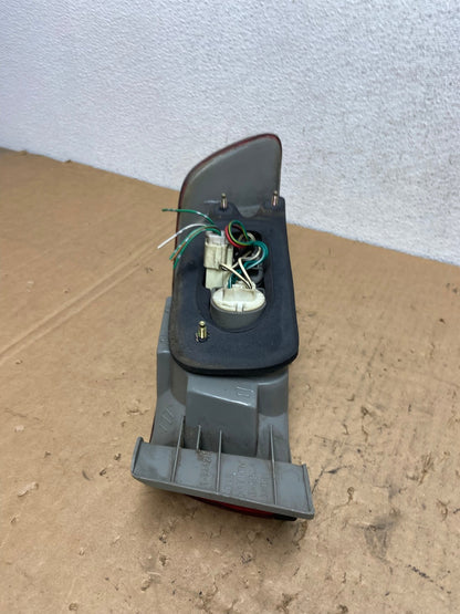 1997 1998 1999 Toyota Camry Tail Light Left Driver Rh Side AD3098 LK4