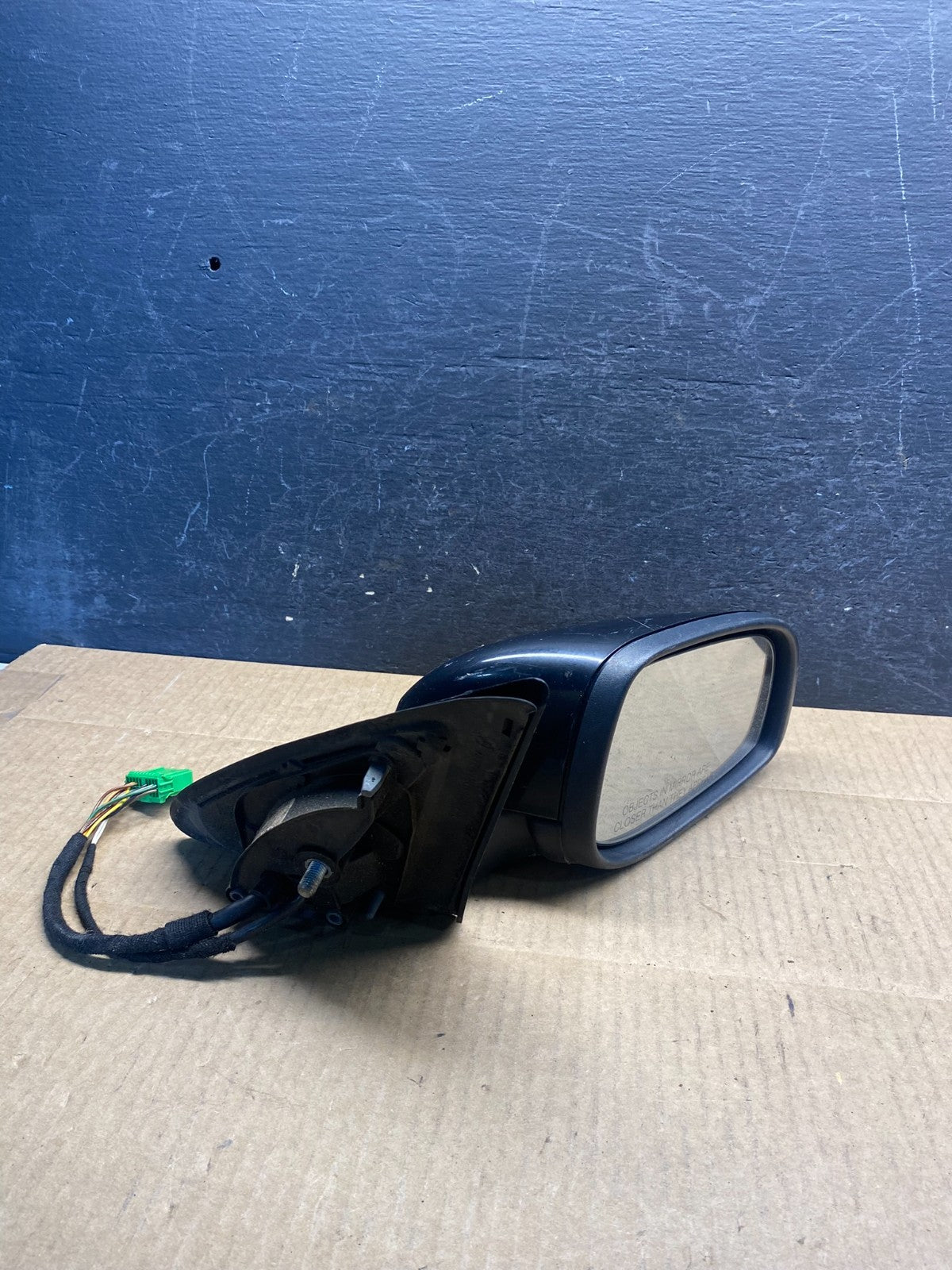 2004 to 2006 Volvo V70 Right Passenger RH Side Door Mirror AG7284 DW10