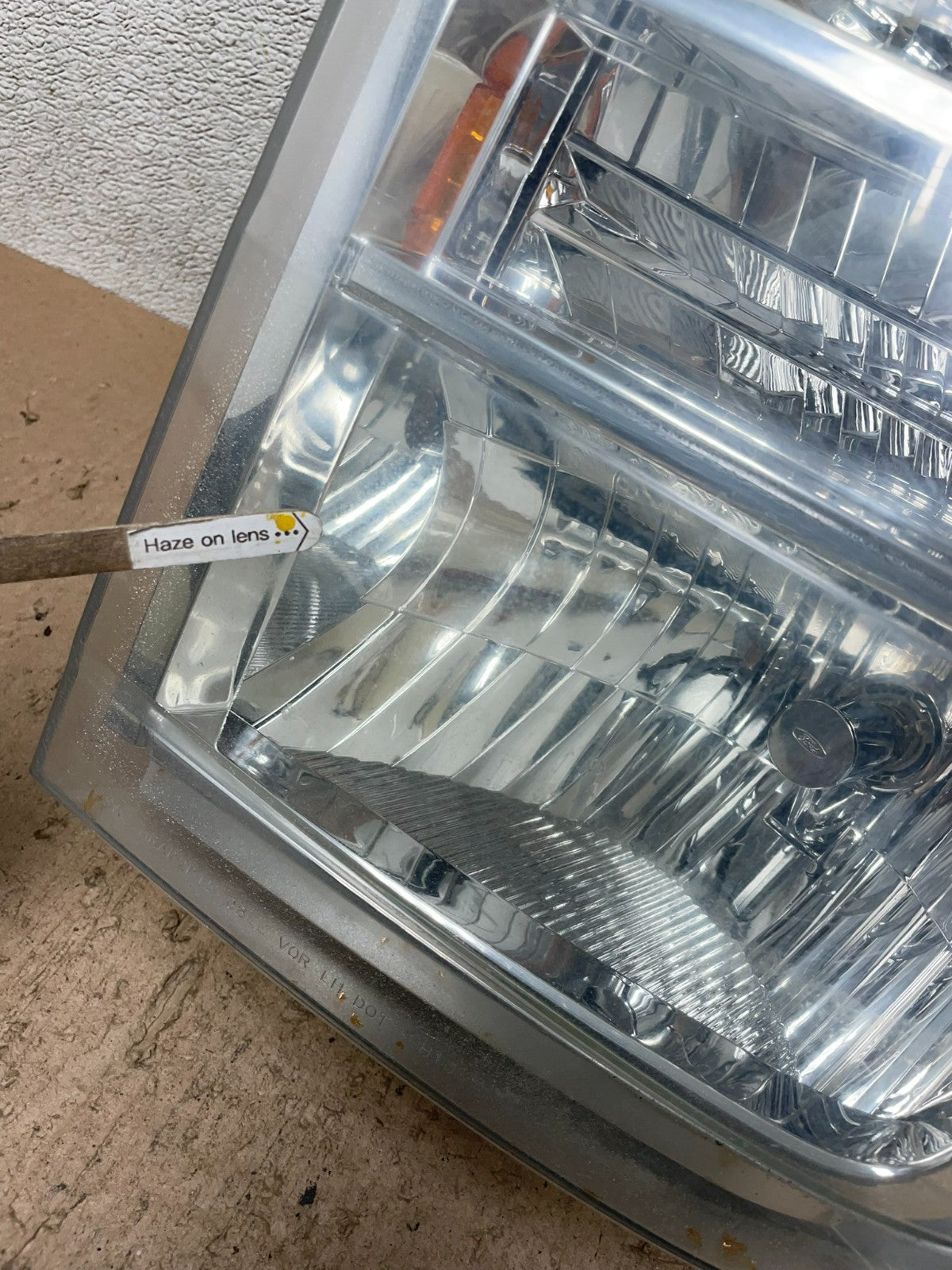 2008-2014 Ford Econoline E150 E250 E350 Left Driver LH Headlight OEM Q3833 DW11