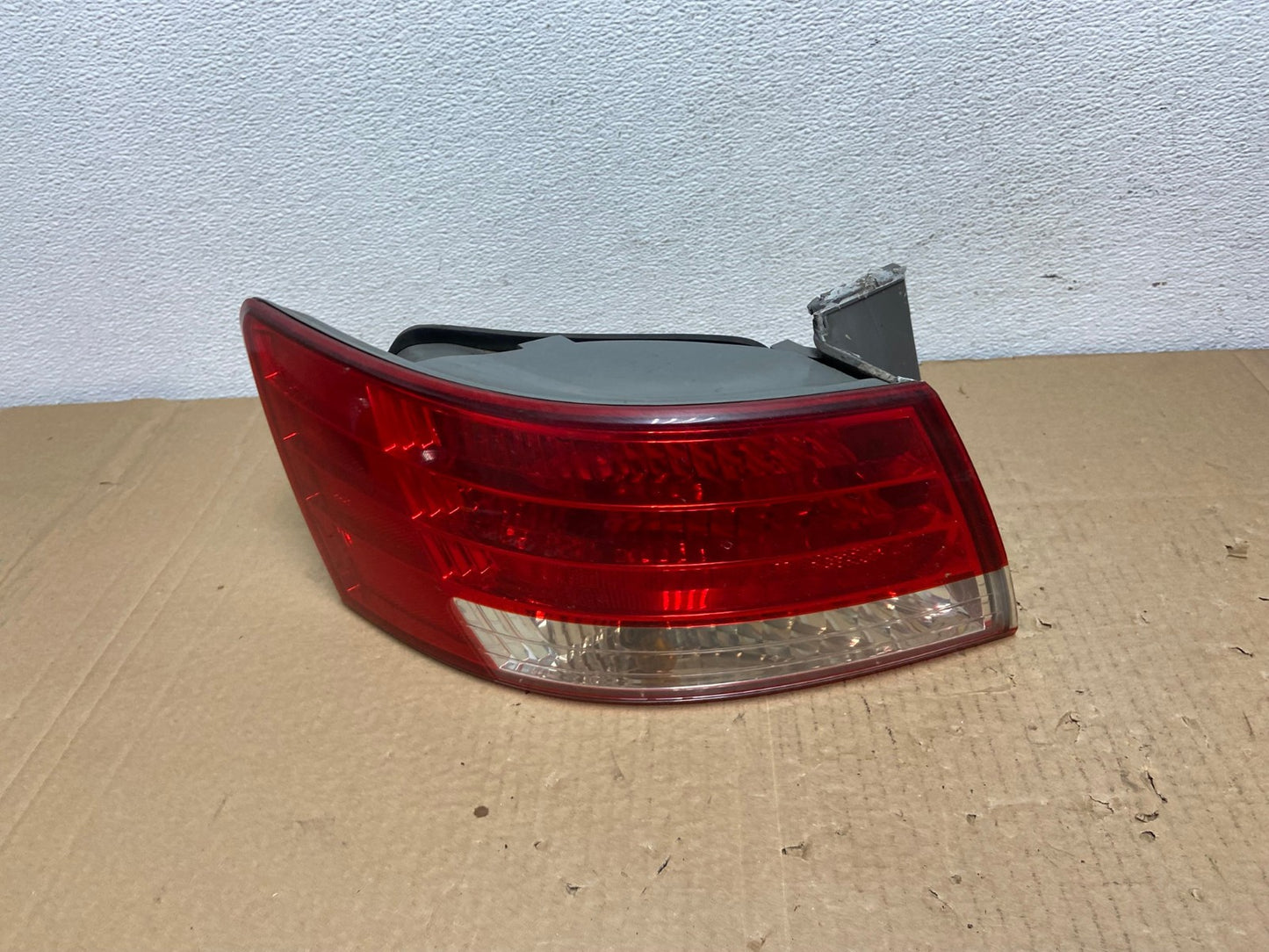 2006 2007 2008 Hyundai Sonata Left Driver Lh Side Tail Light AC3830 LK0