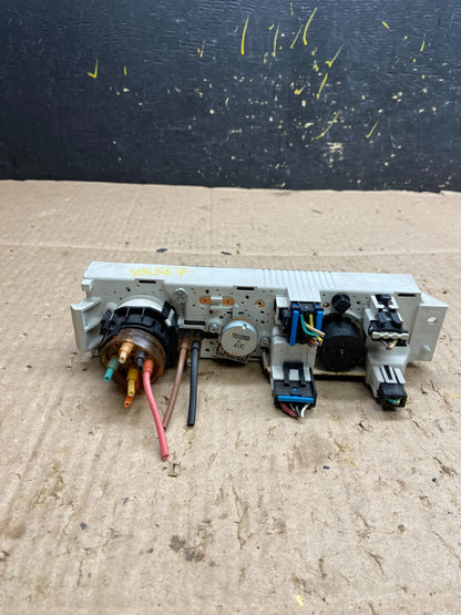 2008-2010 Chevrolet Express 1500 2500 3500 Climate Control Panel Y5567 DG3