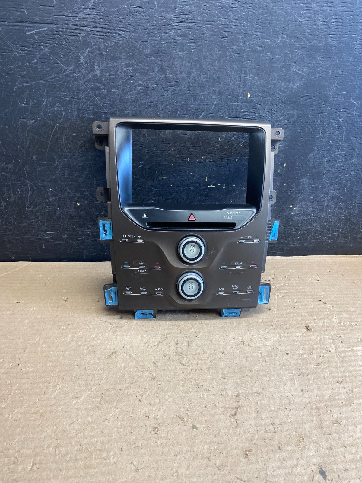 2011-2014 Ford Edge Heater Climate Control Radio CD Control Dash Bezel AH5145 DG0
