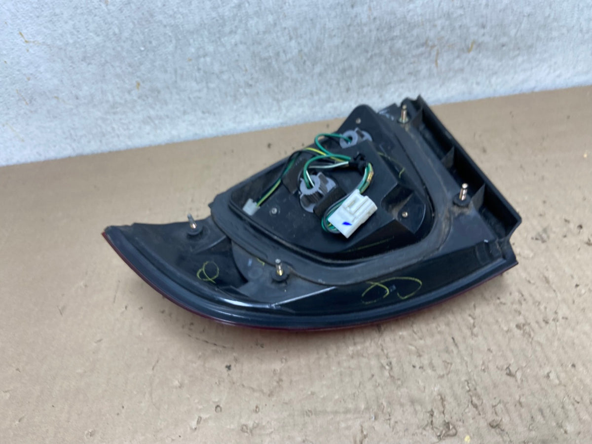 2004 2005 2006 Nissan Sentra Left Driver Lh Side Tail Light AI2483 LK5