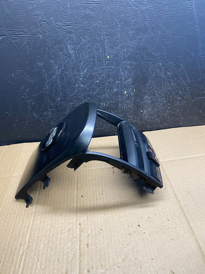 2003-2006 Kia Sorento Front Dash Radio Wiper Defrost Bezel Trim ac9371 DG1