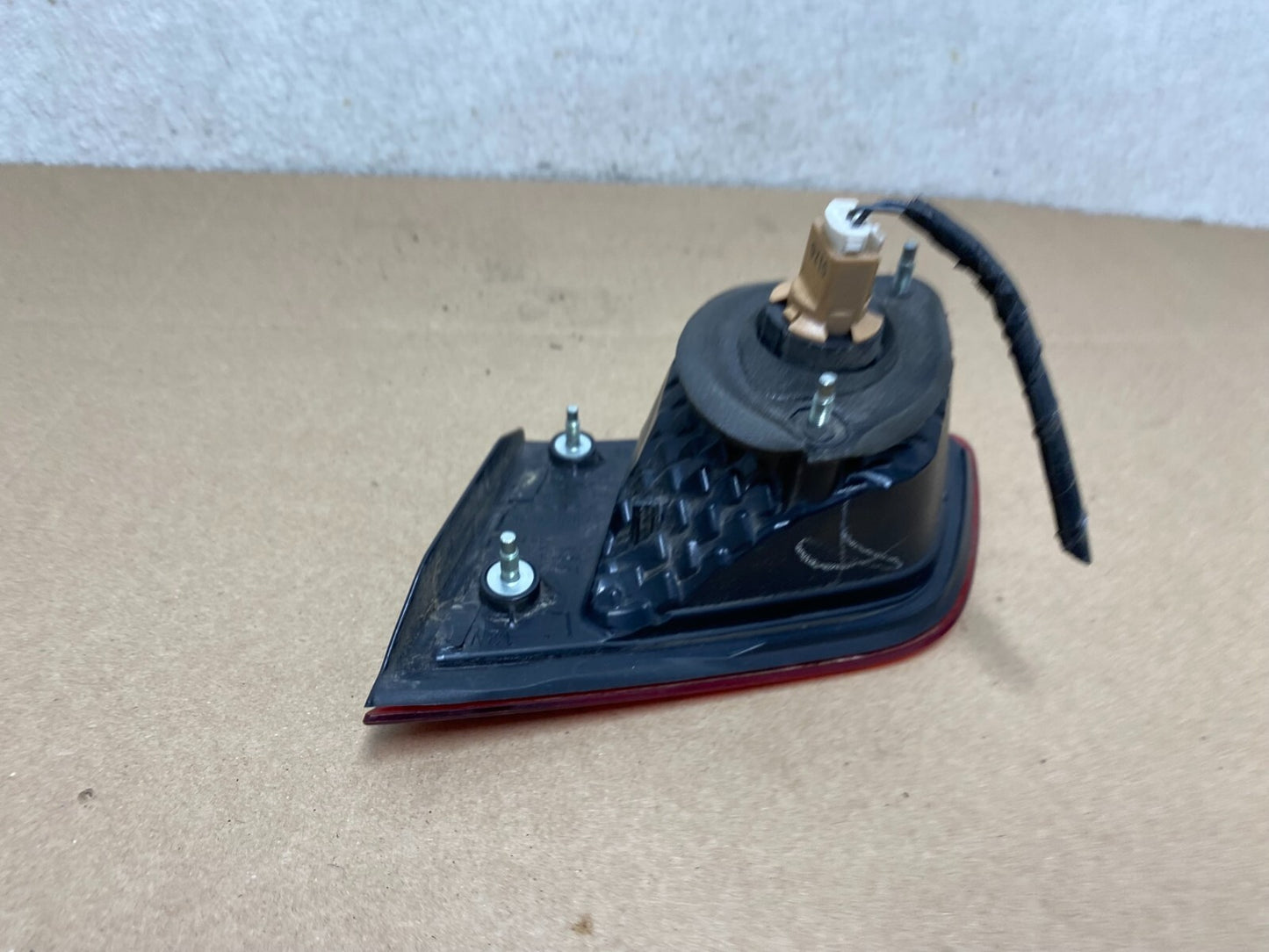 2010-2014 Subaru Legacy Left Driver Lh Side Tail Light Inner Oem J8264 DW3