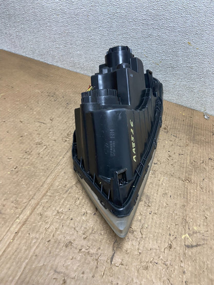 2009 to 2010 Hyundai Sonata Right Passenger RH Side Headlight Halogen AD2651 DW8