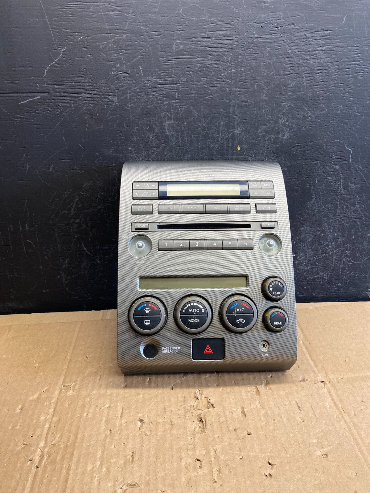 2004 to 2007 Nissan Armada Radio CD Player A/C Climate Control ad2315 DG0