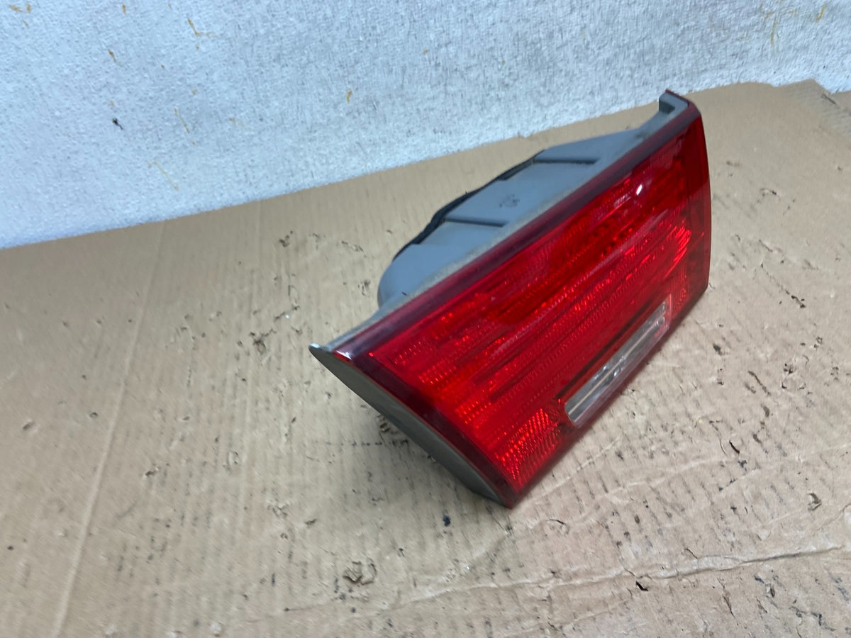 2009 to 2010 Hyundai Sonata Left Driver Lh Side Inner Tail Light AI1360 DG2