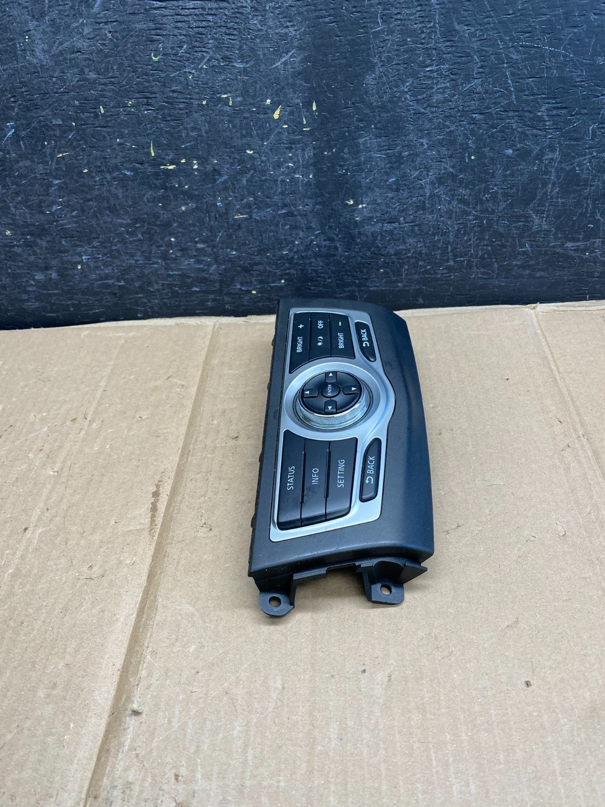 2009-2014 Nissan Murano AM FM Radio CD Control Panel X1125 DG1