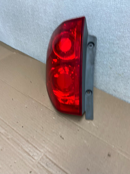 2003 2004 2005 Honda Pilot Left Driver LH Side Tail Light AB1289 LK1