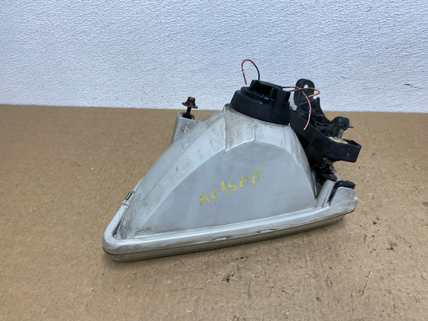 2001 2002 2003 Toyota Sienna Right Passenger Rh Side Headlight Halogen AC1500 DW6