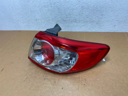 2010 to 2012 Hyundai Santa Fe Right Passenger RH Tail Light AD9148 LK1