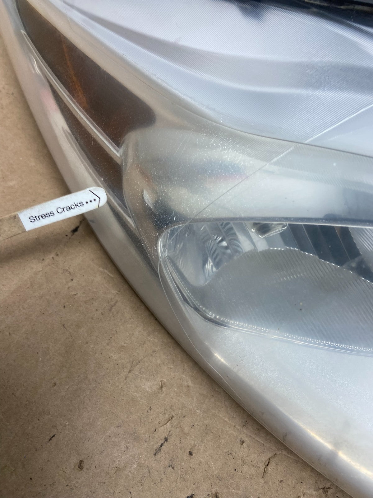 2011 2012 2013 Ford Fiesta Right Passenger RH Halogen Headlight AE6026 DW4
