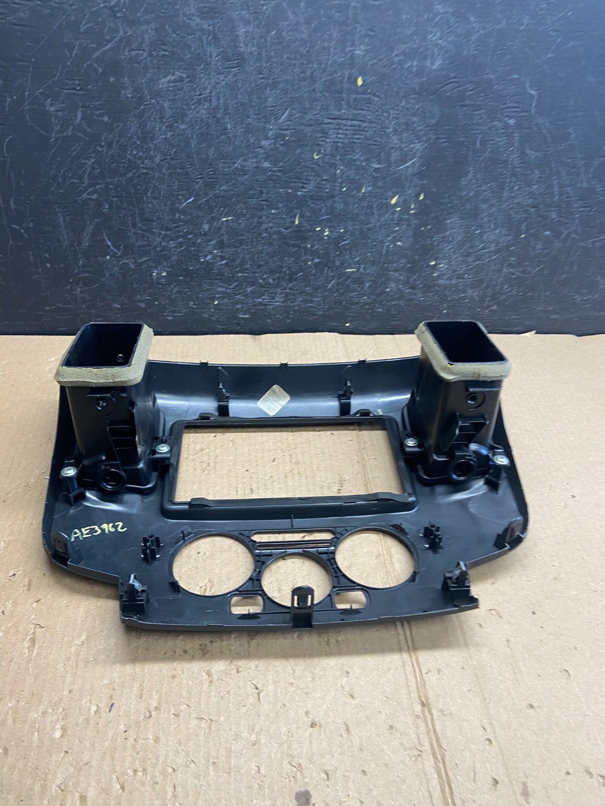 2013-2021 Nissan NV200 Center Console Radio Climate Control Air Vent AE3962 DG5