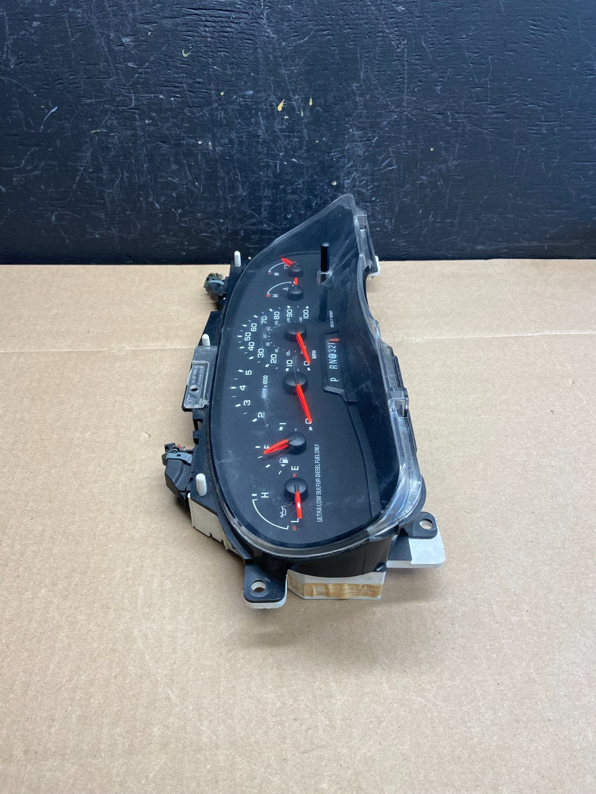 2004 to 2008 Ford E150 E250 E350 Gauge Speedometer Cluster AC60951
