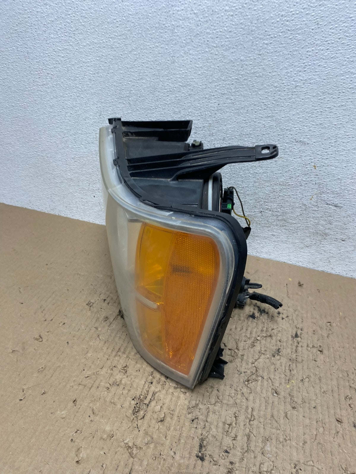 2007 - 2014 GMC Sierra Left Driver LH Side Halogen Headlight AF7249 DW1