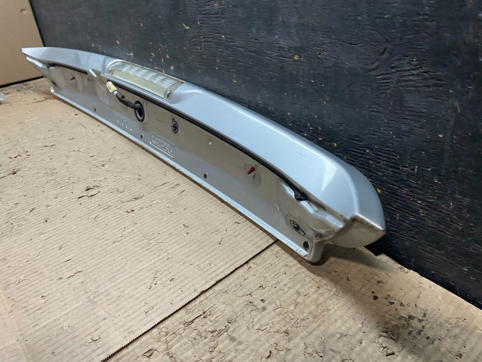 2006-2012 Toyota RAV4 Rear Upper Liftgate Spoiler Hatch 3RD Brake Light X8235 DG9