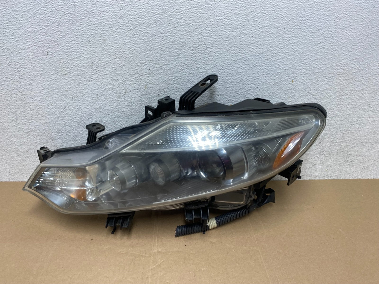 2011 to 2014 Nissan Murano Headlight Left Driver LH Side Xenon Hid AE4853 DW0