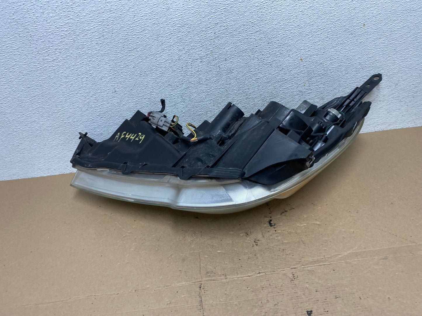2010-2012 Subaru Legacy Outback Right Passenger Headlight AF4429 LK7