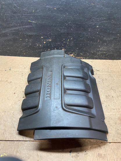 2005 to 2007 Honda Odyssey Black Engine Cover T9897 DG3