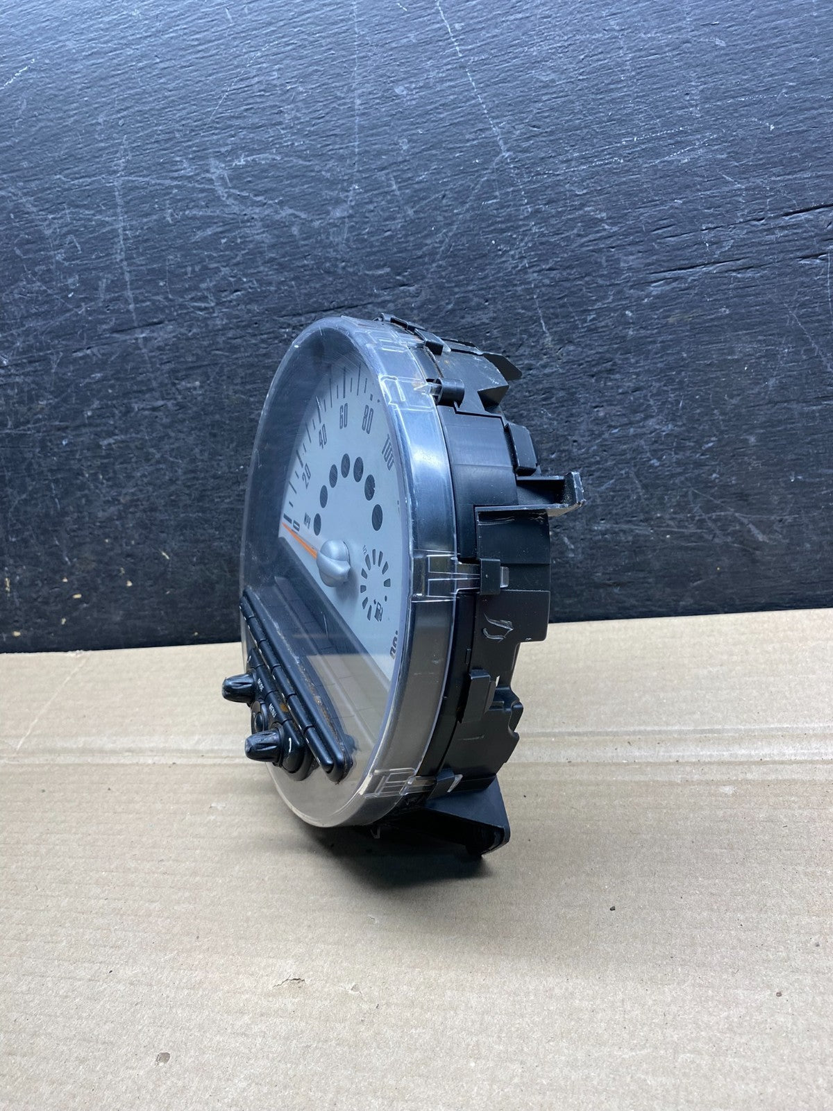 2008 - 2014 Mini Cooper Speedometer Cluster Gauge ah7577 DG2