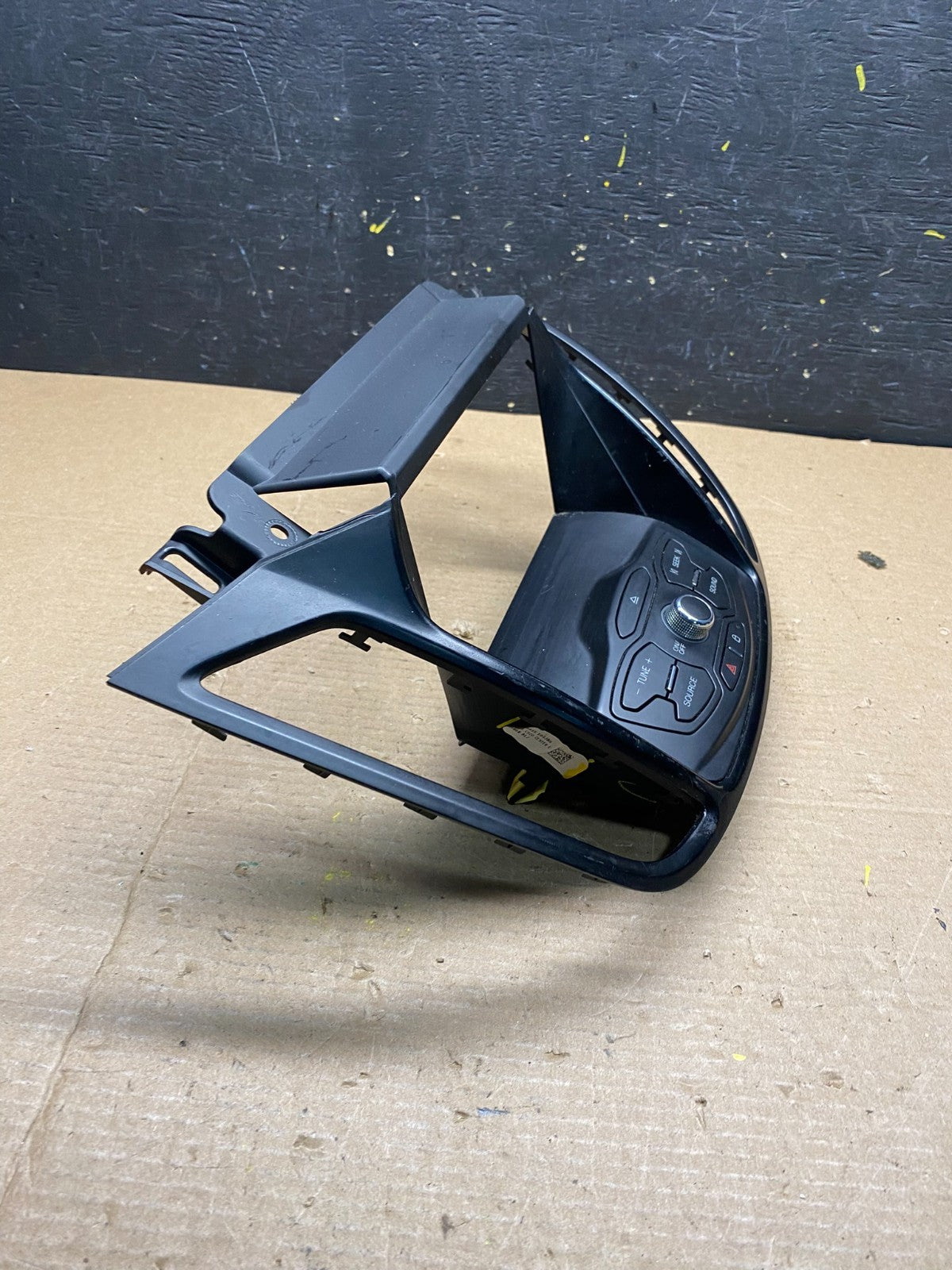 2013 2014 2015 2016 Ford Escape Dash Radio Control Panel Bezel Oem Q9592 DG1