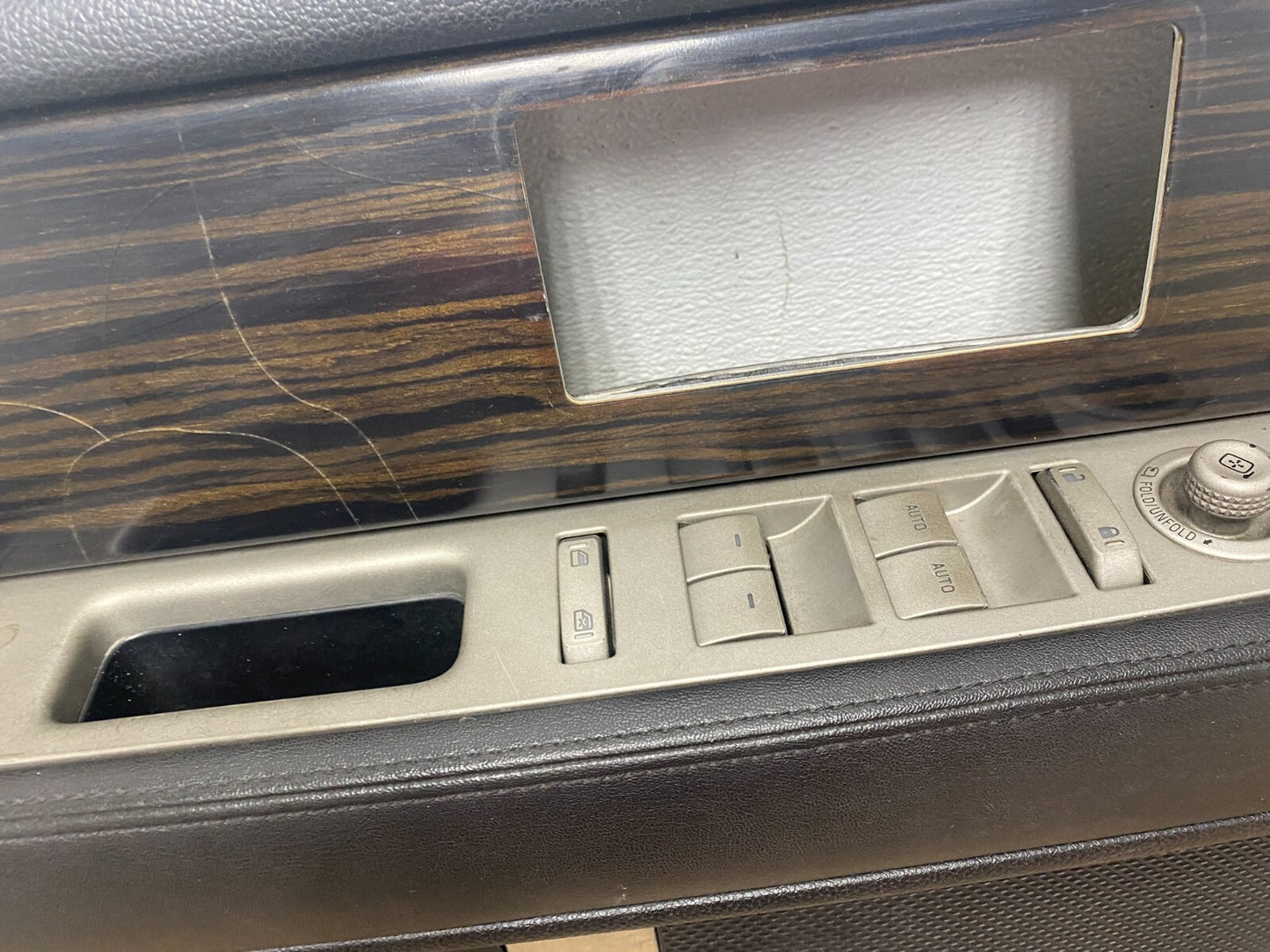 2007-2015 Lincoln Navigator Left Front Door Panel G1773 DG13