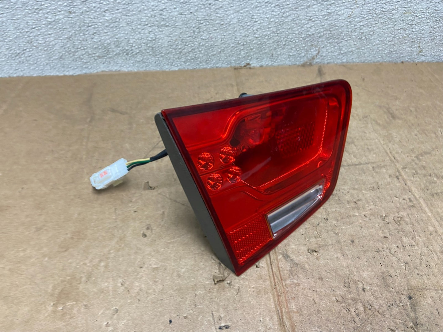 2010 to 2013 Kia Forte Left Driver LH Side Tail Light Inner Oem AA2540 GD2
