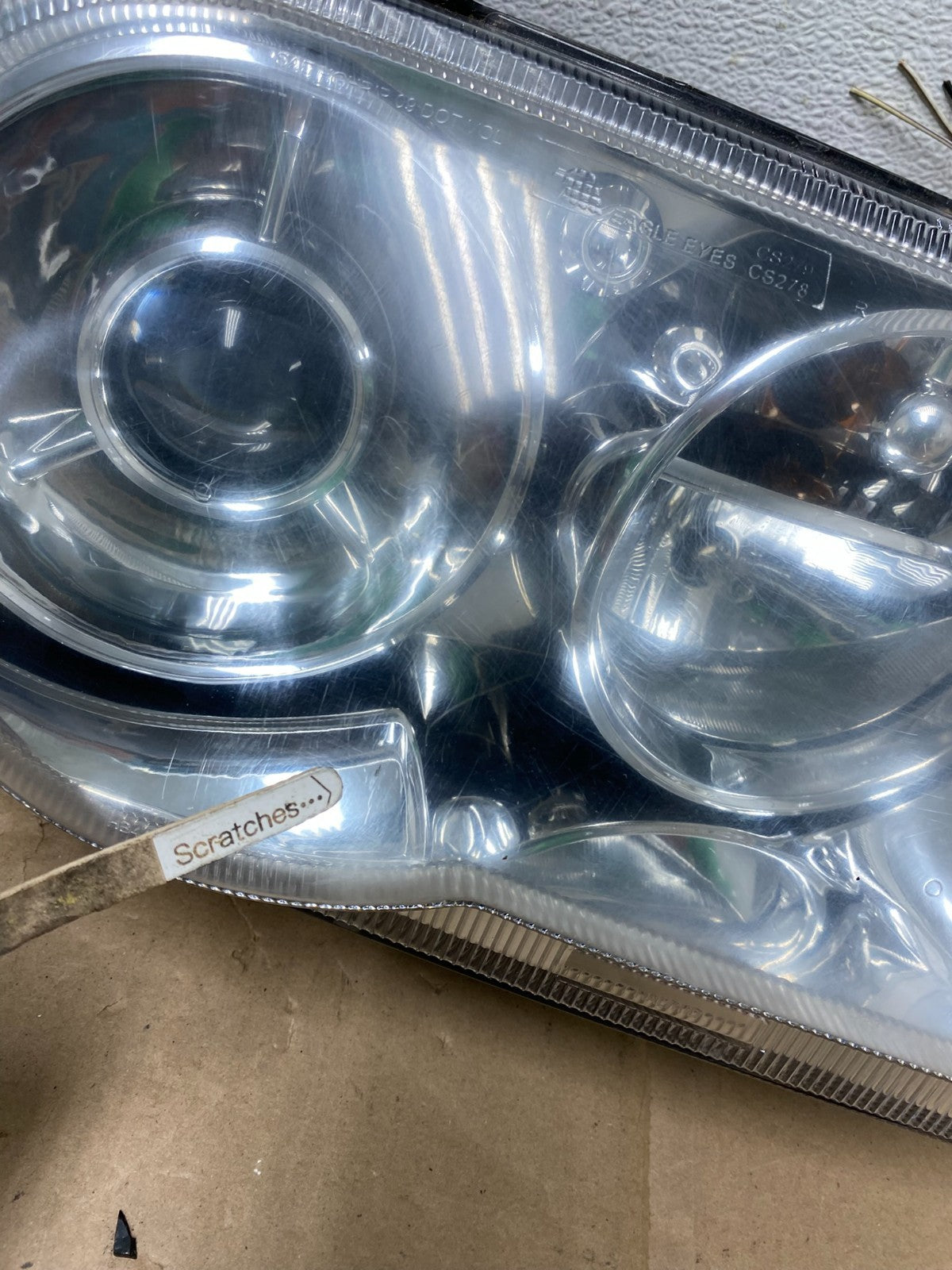 2005 to 2010 Chrysler 300C Left+Right Side Halogen Headlights AG4447 DW4