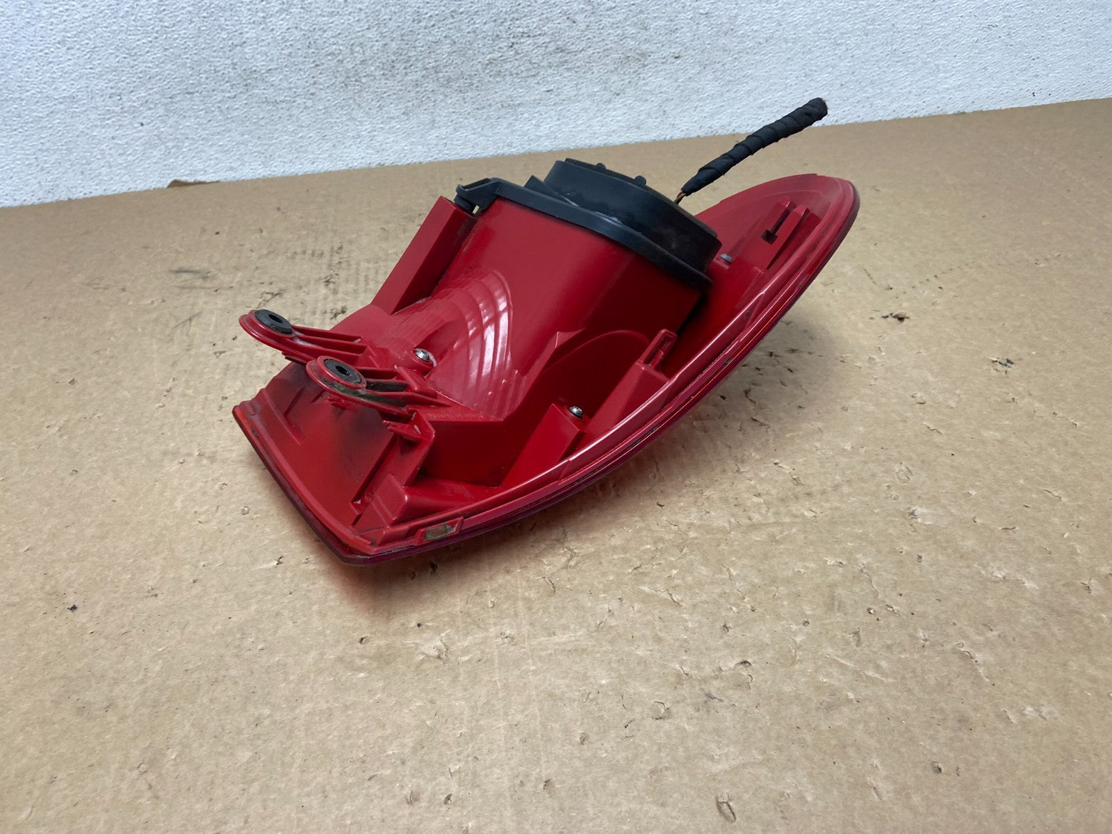 2012-2017 Volkswagen Tiguan Right Passenger RH Side Tail Light AF8101 DW4