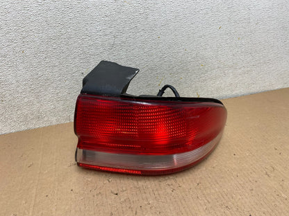 1993 to 1997 Chrysler Concorde Right Passenger Side Tail Light OEM P9466 DW0