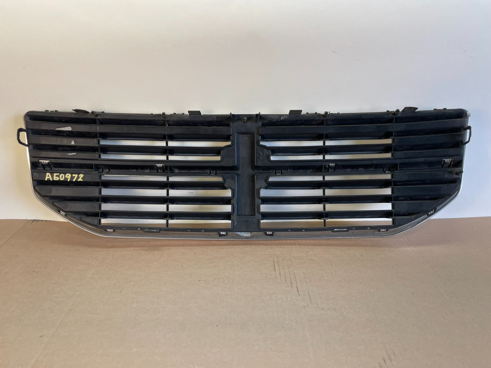 2007 2008 2009 2010 Dodge Caliber Upper Front Chrome Grill Grille AG0972 DG3
