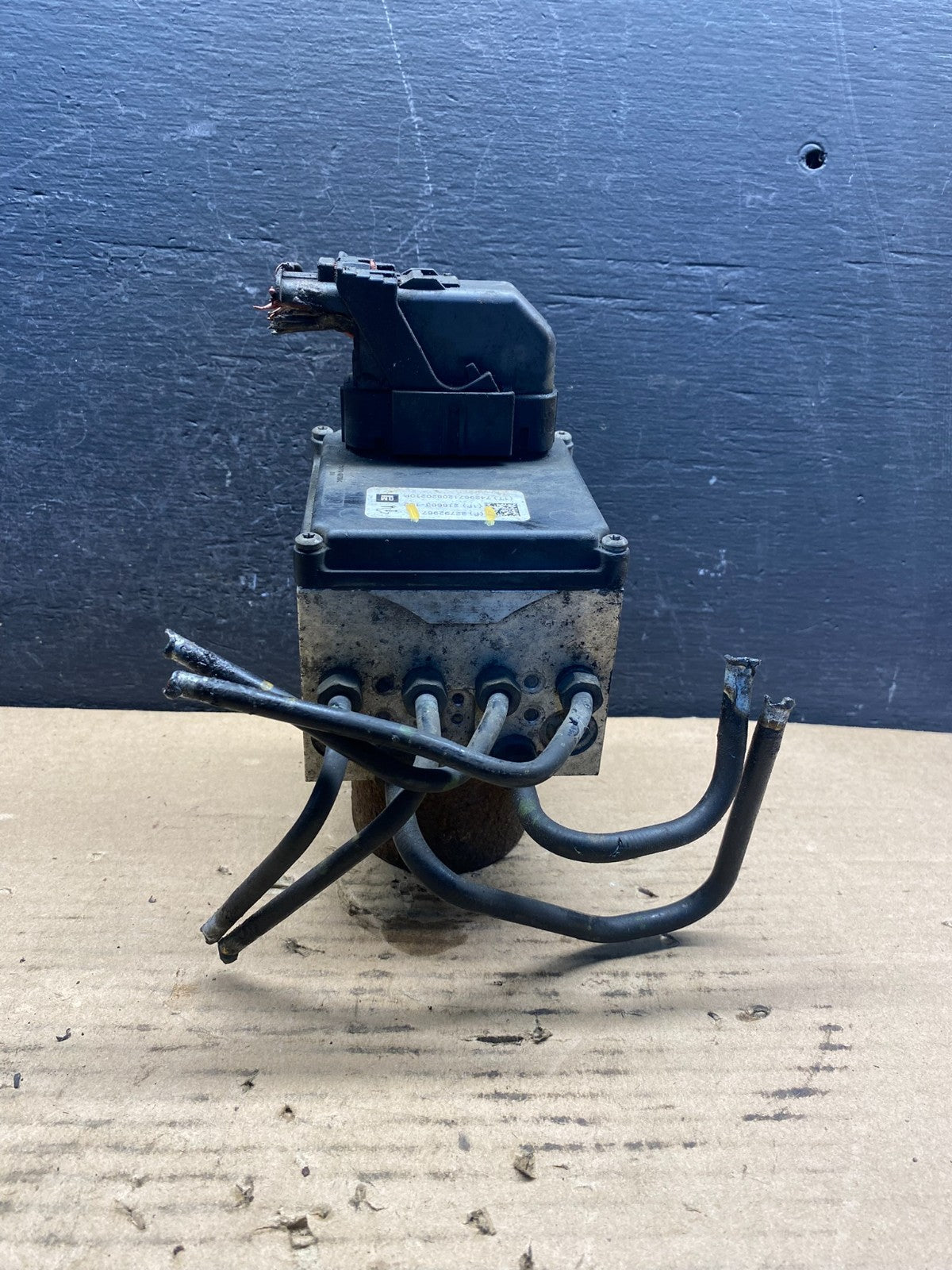 2012-2017 Chevrolet Express GMC Savana ABS Anti Lock Brake Pump AE2121 DW1