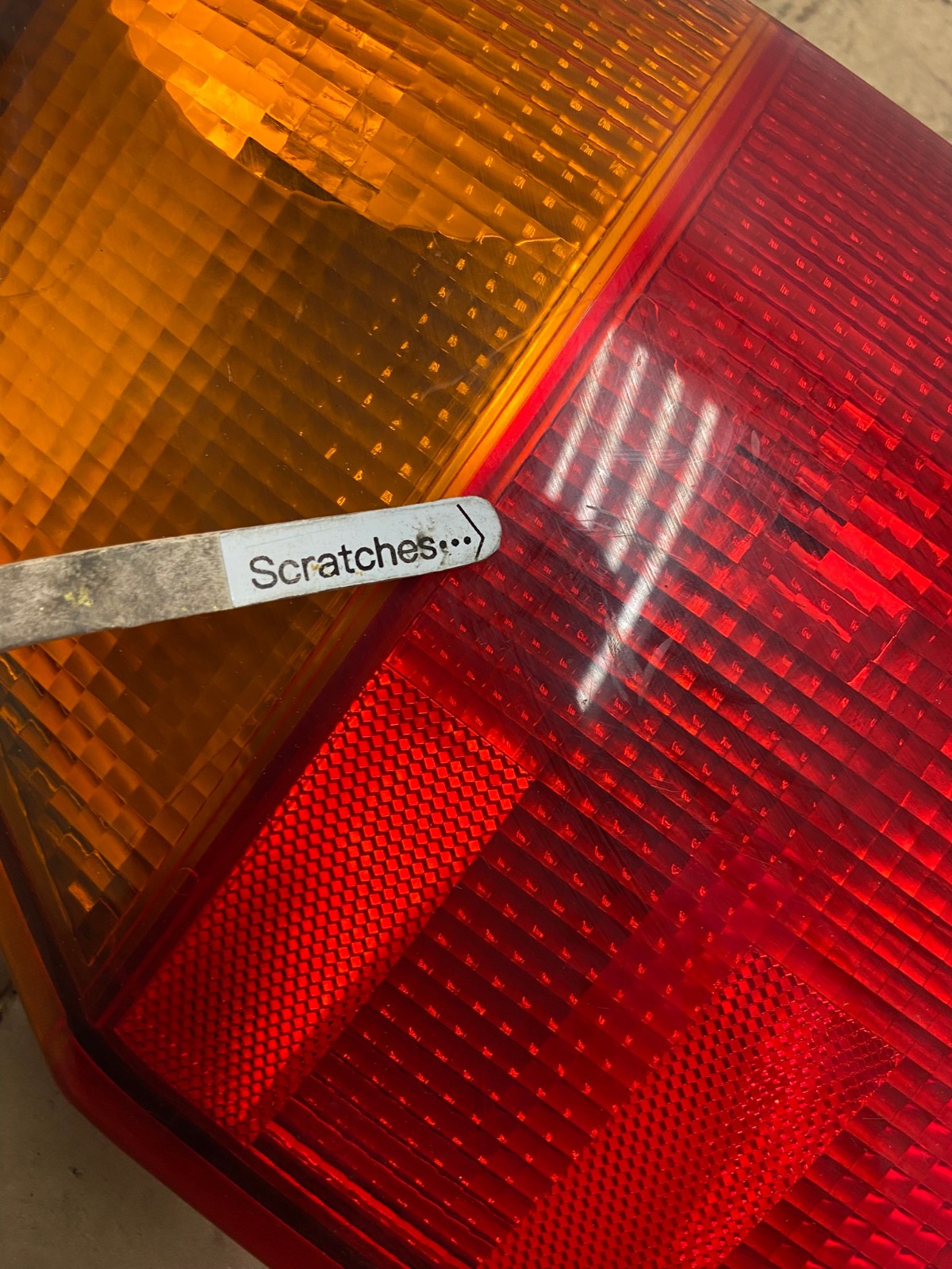 2002 to 2009 Gmc Envoy Left Driver Lh Side Tail Light AD0455 LK3