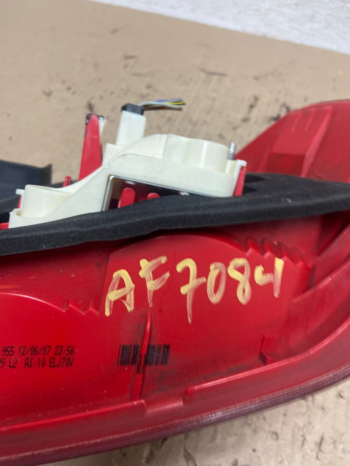 2006 2007 2008 BMW 328i 3 Series Left Driver Lh Side Tail Light AF7084 LK6