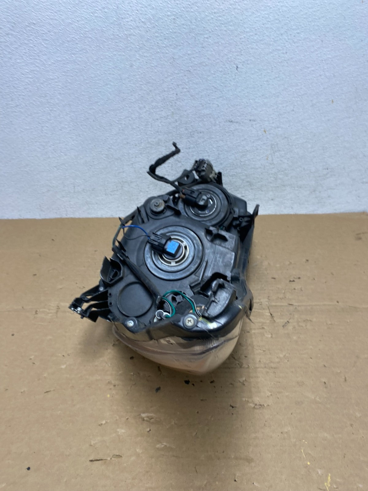 2014 to 2016 Subaru Forester Right Passenger Headlight Halogen TYC AD4089 DW6