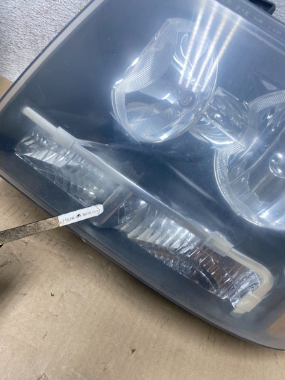 2007 to 2013 Chevrolet Suburban Tahoe Left+Right Set Headlights AI2151 DW6