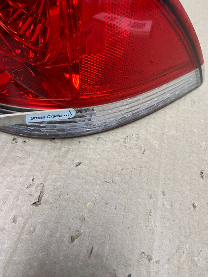 2004-2007 Mitsubishi Lancer Right Passenger Rh Tail Light Red OEM AB2452 DG4