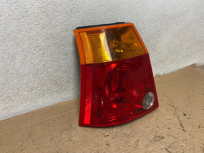 2004 2005 2006 Chrysler Pacifica Left Driver LH Tail Light AH9243 LK1