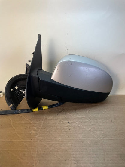 2007 to 2013 Chevrolet Tahoe Silverado Suburban Left Driver Mirror AG9892 DW0