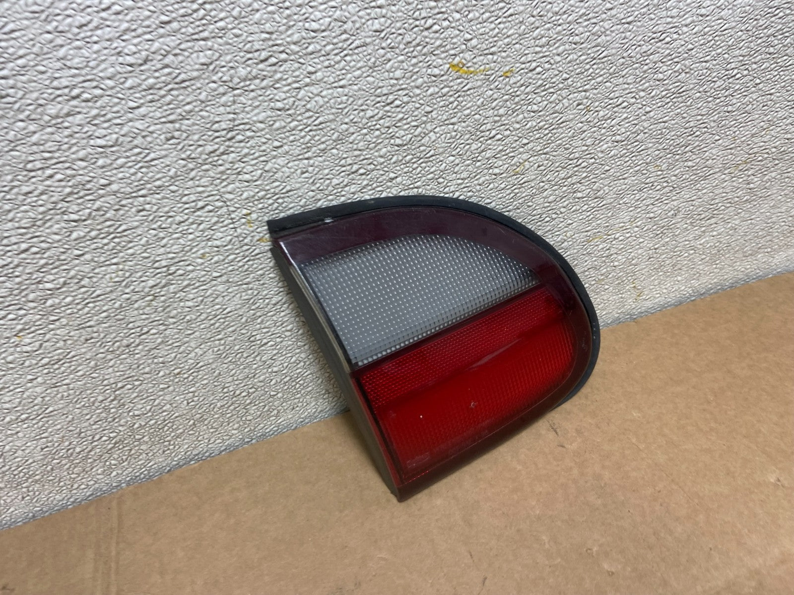 1997 to 2003 Chevrolet Malibu Left Driver Lh Side Inner Tail Light OEM Y8508 DW2