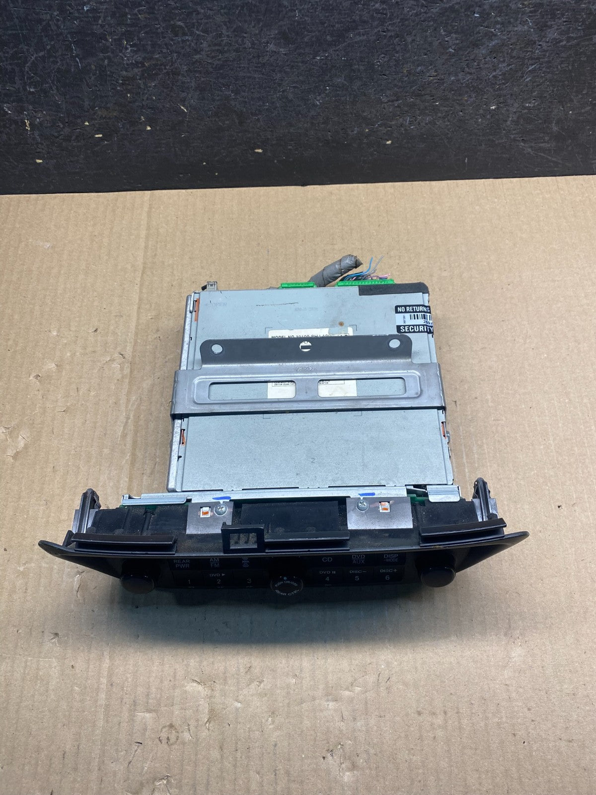 2005 to 2010 Honda Odyssey Am Fm Cd Player Radio Receiver AG9483 DG3