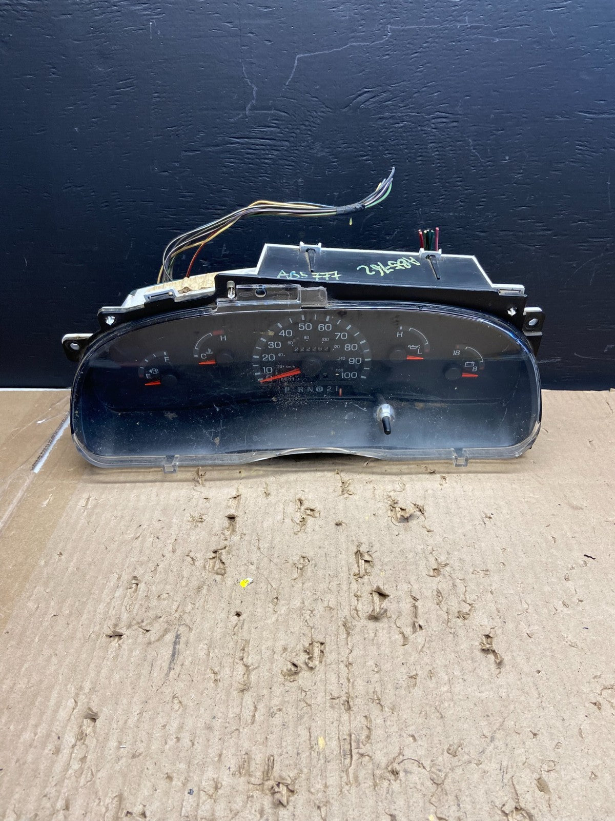 2001-2002 Ford Econoline E250 E350 Van Speedometer Instrument Cluster ab5777 DG0