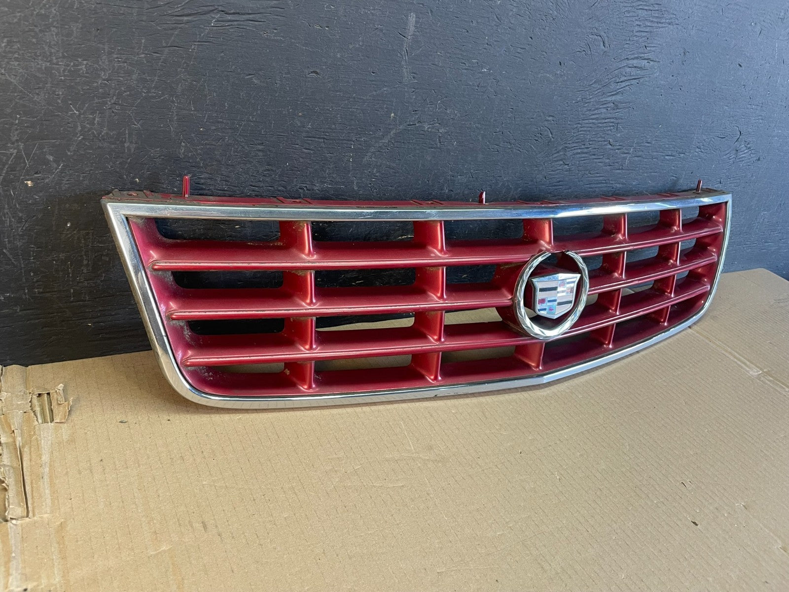 1998 to 2004 Cadillac Seville Front Upper Grille Grill AE3573 DG2